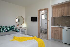 Angela Studios & Apartments