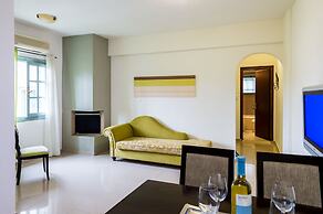 Angela Studios & Apartments