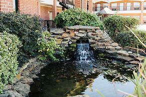 Winchester Inn & Suites Humble/IAH/North Houston