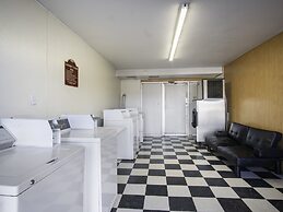 Nendels Inn & Suites