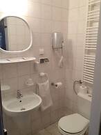 Dom Literatury Pokoje Gościnne