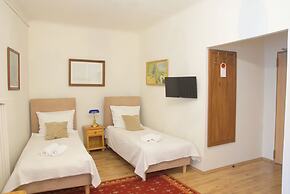 Dom Literatury Pokoje Gościnne