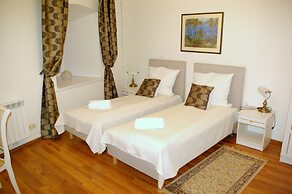 Dom Literatury Pokoje Gościnne