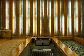 International Hotel Sayen