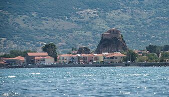 Gaea Gardens Studios and Villas