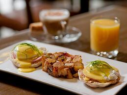 Hotel Indigo Long Island - East End by IHG
