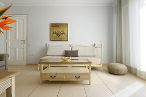 Finikas Hotel