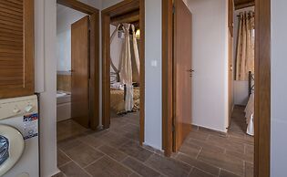 Athina Luxury Villas