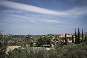 Athina Luxury Villas