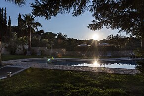 Athina Luxury Villas