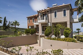 Athina Luxury Villas