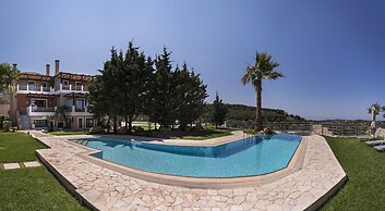 Athina Luxury Villas