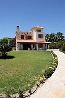 Athina Luxury Villas