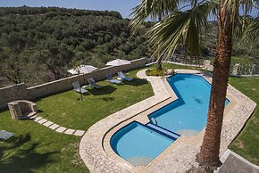 Athina Luxury Villas