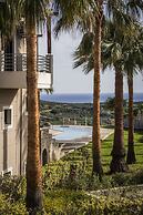 Athina Luxury Villas