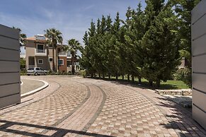 Athina Luxury Villas