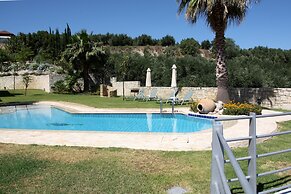 Athina Luxury Villas