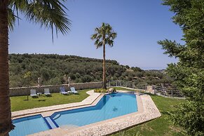 Athina Luxury Villas