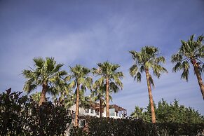 Athina Luxury Villas