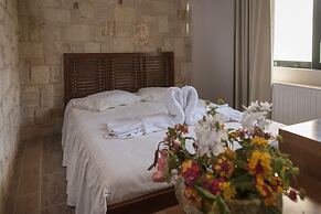 Athina Luxury Villas
