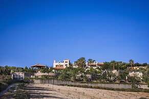 Athina Luxury Villas