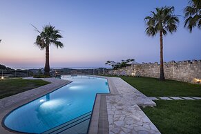 Athina Luxury Villas