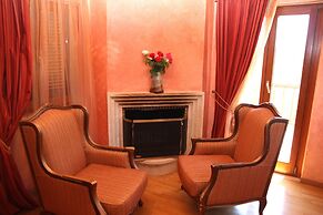 Athina Luxury Villas