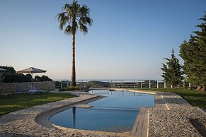 Athina Luxury Villas