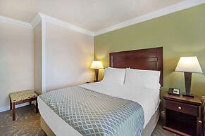 Best Western Plus Mirage Hotel & Resort