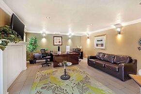 Best Western Plus Mirage Hotel & Resort