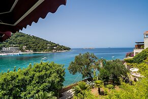 Boutique & Beach Hotel Villa Wolff