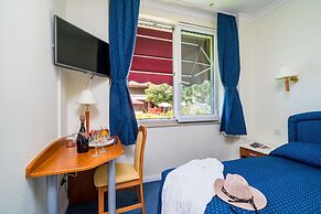 Boutique & Beach Hotel Villa Wolff