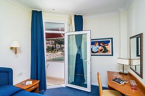 Boutique & Beach Hotel Villa Wolff