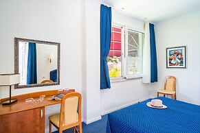 Boutique & Beach Hotel Villa Wolff