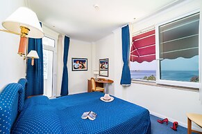 Boutique & Beach Hotel Villa Wolff