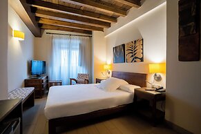 Hotel YIT Abentofail