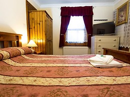 Corstorphine Lodge