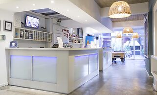 Circus Hotel & Hostel