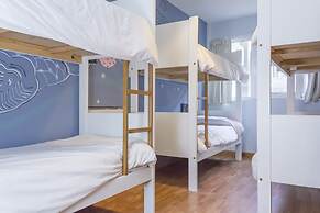 Circus Hotel & Hostel