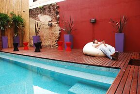 Circus Hotel & Hostel