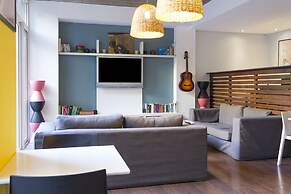 Circus Hotel & Hostel