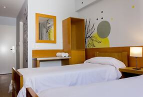 Circus Hotel & Hostel