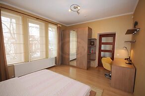 City Spring Apartments