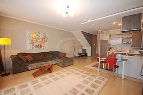 City Spring Apartments