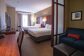 Comfort Suites Airport