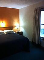 East Street Inn & Suites Tipton