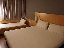 ibis Girona Costa Brava