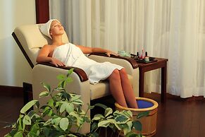 Golden Coast Resort and Spa