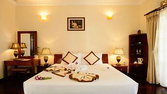 Golden Coast Resort and Spa