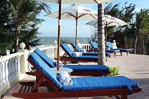 Golden Coast Resort and Spa